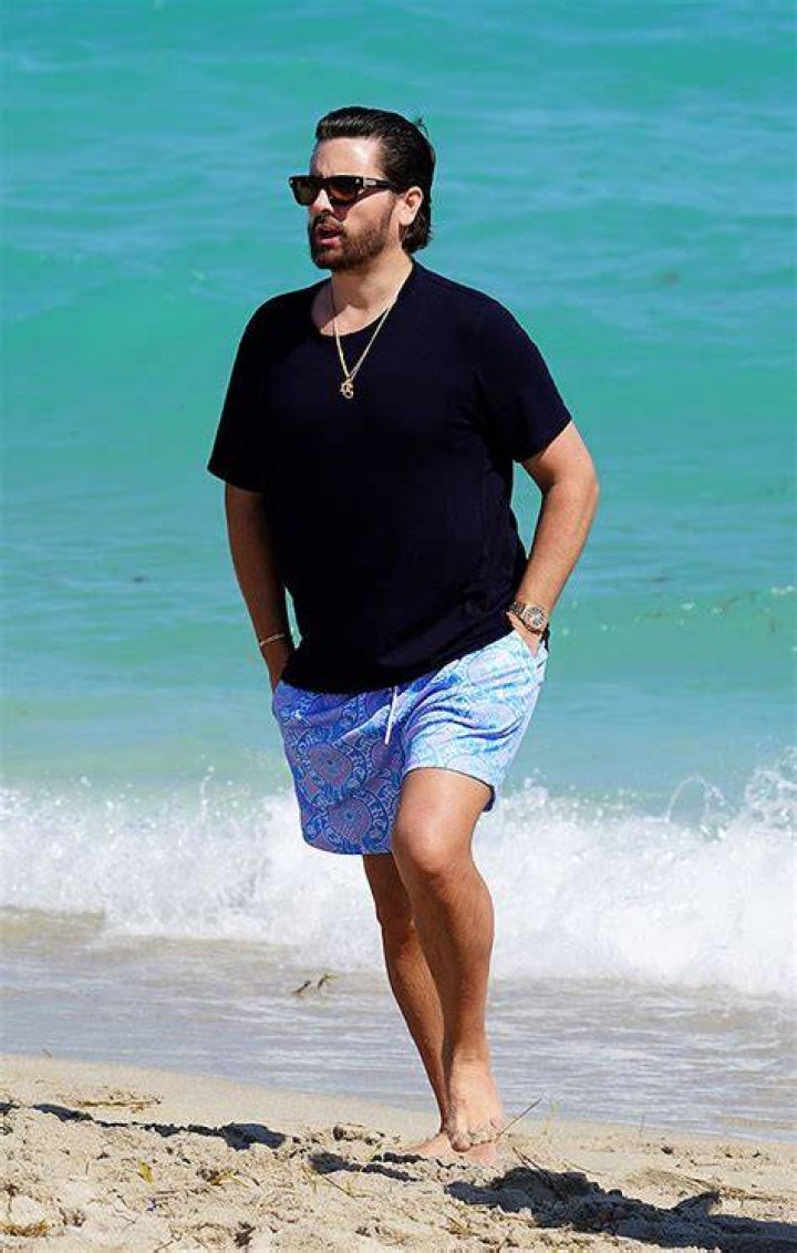Scott Disick Spotted Talking To Jake Paul’s Ex Abby Wetherington – Hollywood Life