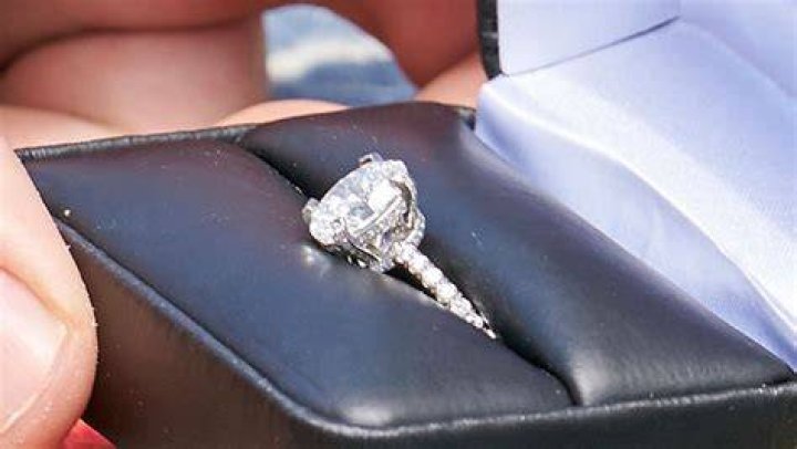 See Her Diamond From Blake Moynes – Hollywood Life