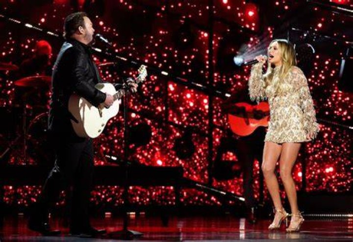See Her Gorgeous Gown & Performance – Hollywood Life