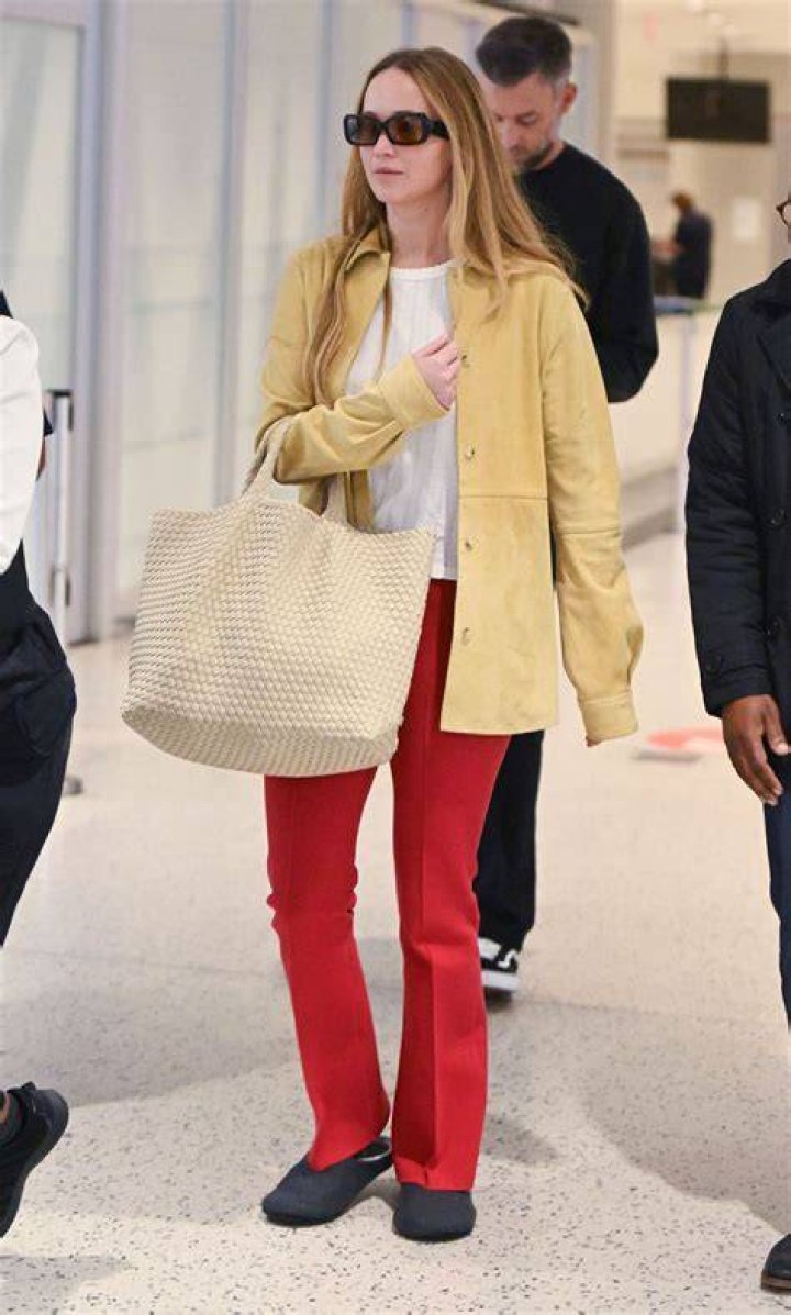 See How This Classic Staple Completes Jennifer Lawrence’s Airport Style