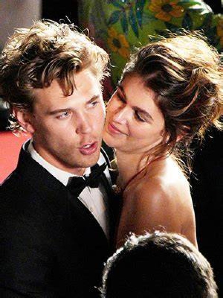 See Pics Of The Couple – Hollywood Life