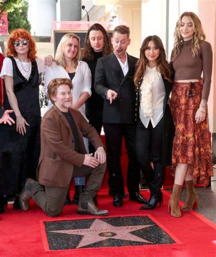 See Pics Of The ‘Home Alone’ Star – Hollywood Life