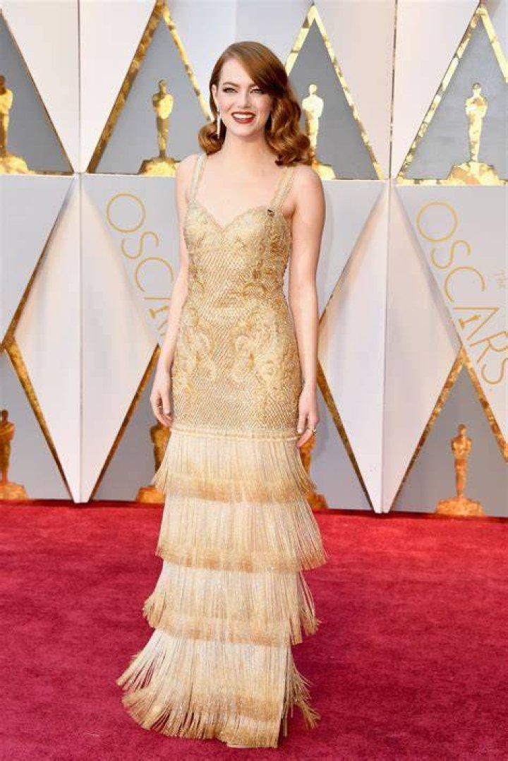 See Red Carpet Looks – Hollywood Life