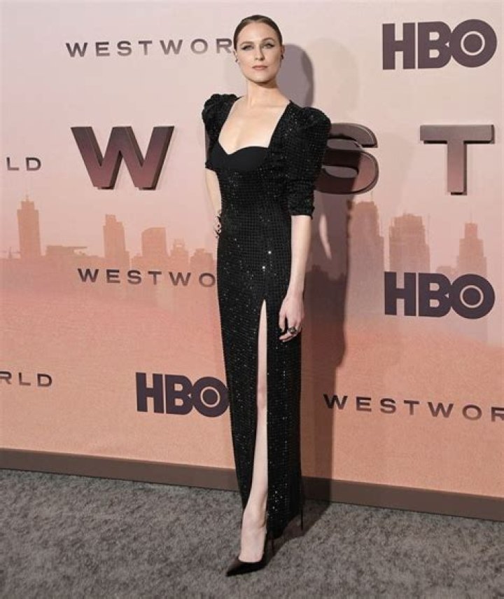 See The Beautiful ‘Westworld’ Actress – Hollywood Life