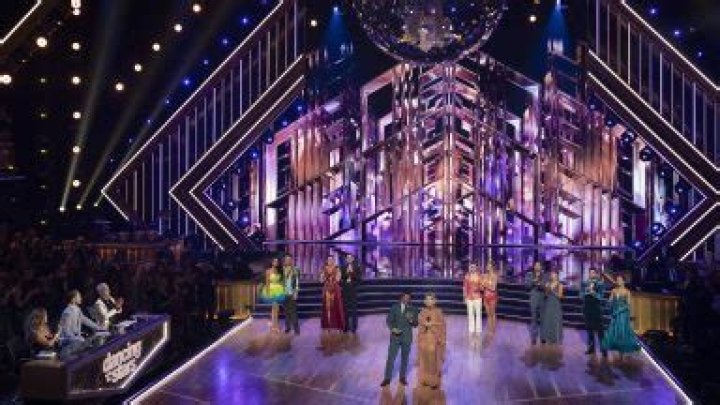 See The Celebrity Contestants – Hollywood Life