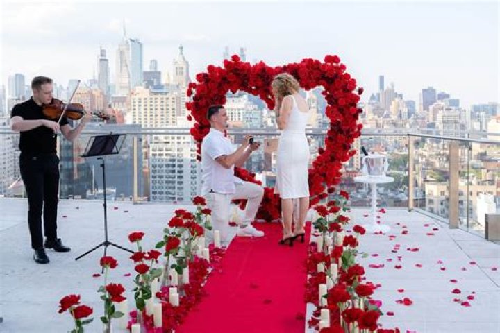 See The Photo Of The Romantic Proposal – Hollywood Life