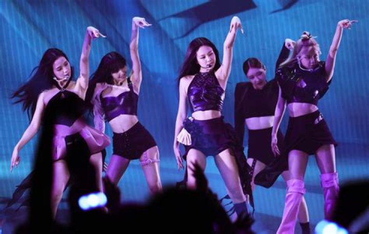 Selena Gomez Is A Sexy Ice Cream Truck Driver In BLACKPINK Music Video – Hollywood Life