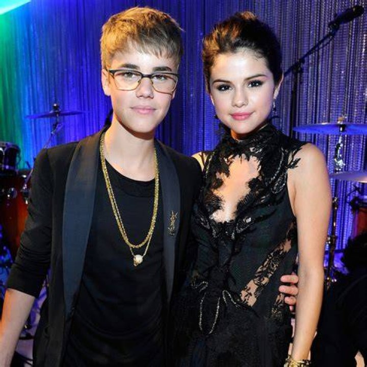 Selena Gomez & Justin Bieber: He Must Make A Move Before 2015 Or It’s Over Forever