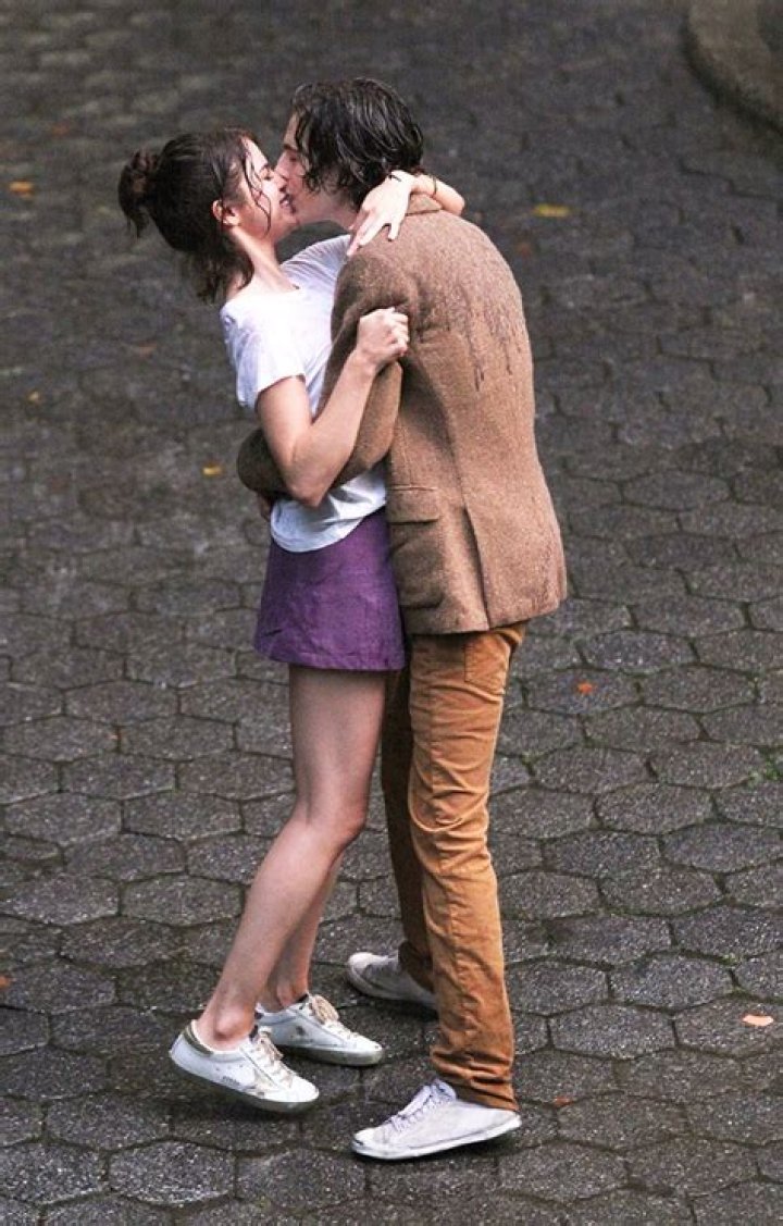 Selena Gomez On Woody Allen Movie Set — PICS