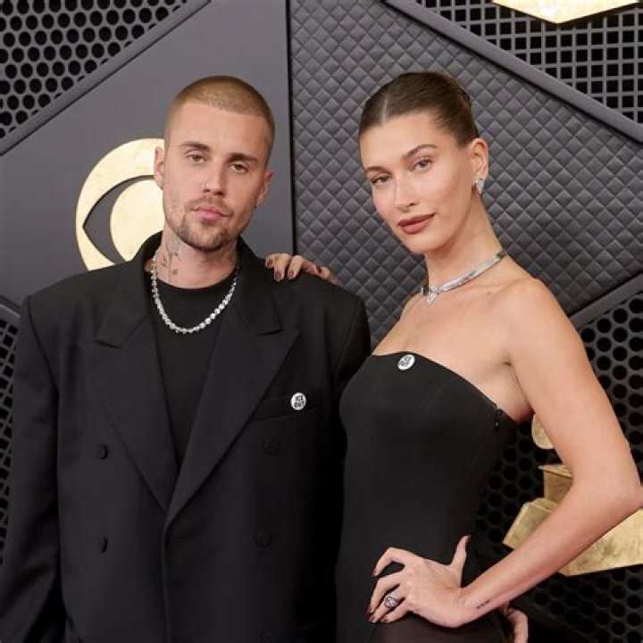 Selena Gomez Reportedly Wrote Congrats Letter To Justin Bieber For Engagement
