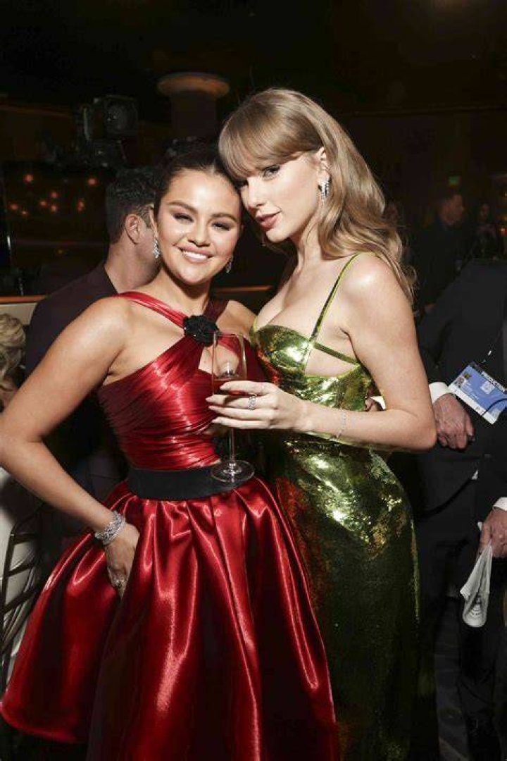 Selena Gomez Reveals How Taylor Swift & Britney Spears Inspired Her On-Stage Style — Watch