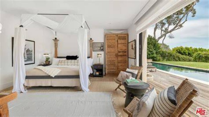 Selena Gomez’s $3.5 Million Texas ‘Dream Home’ — SEE PICS