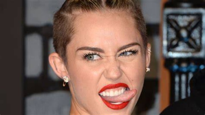 Selena Gomez Shocked By Miley Cyrus’ Halloween Costume: It’s ‘Disrespectful’