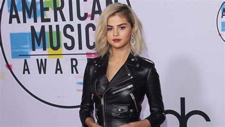 Selena Gomez Stuns By Going Braless In Sultry New Shoot For Billboard’s ‘Woman Of The Year’