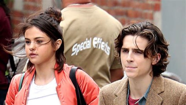 Selena Gomez & Timothee Chalamet Reunite For Drinks — Details – Hollywood Life