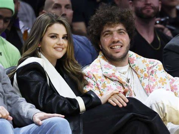 Selena Gomez & Wiz Khalifa: Did They Really ‘Fool Around’ Before Justin Bieber’s Concert?