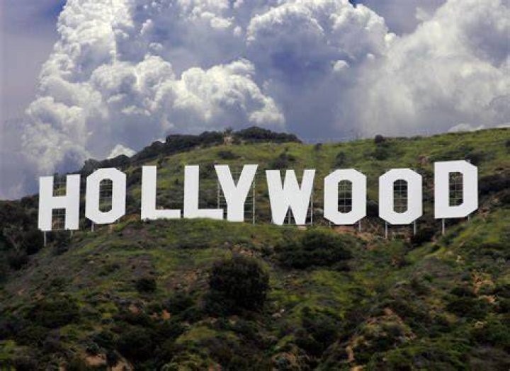 Sexy New Look In Pics – Hollywood Life