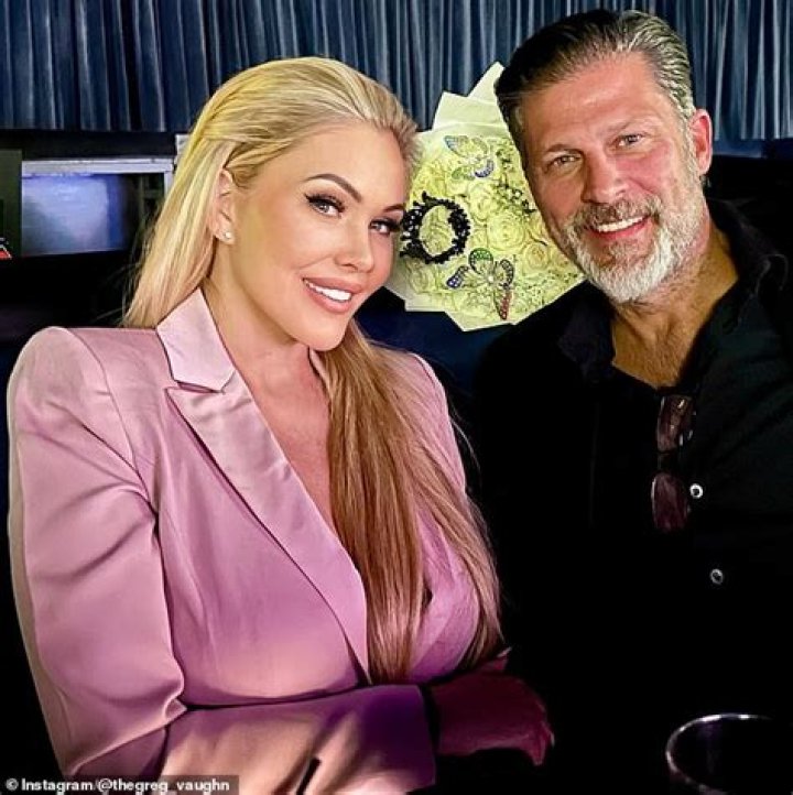 Shanna Moakler’s Boyfriend Breaks Up With Her In NSFW Video – Hollywood Life
