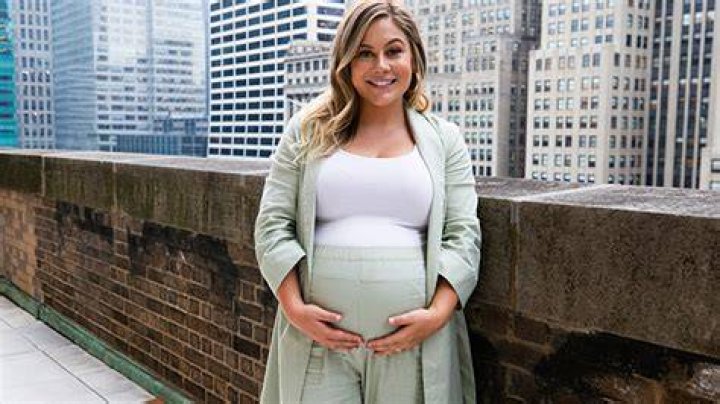 Shawn Johnson’s Pregnancy Body — She’s Letting Go After Miscarraige – Hollywood Life