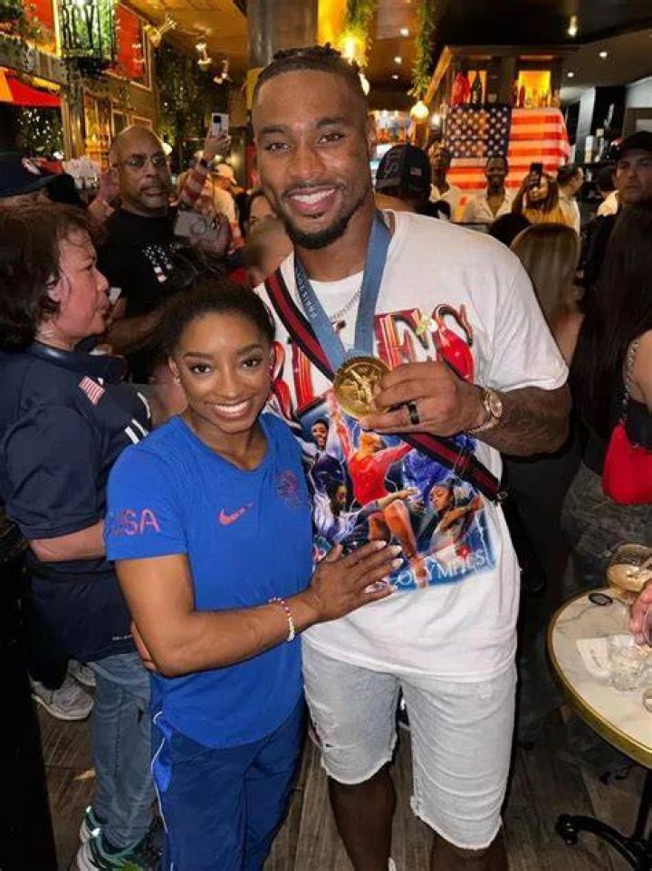 Simone Biles’ Boyfriend Jonathan Owens Gushes Over Her Olympic Win: ‘Can’t Explain How Proud I Am’