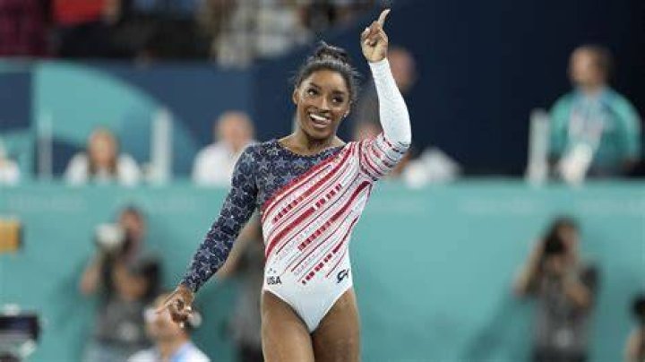 Simone Biles Is ‘So Proud’ Of BF Jonathan Owens After He’s Promoted From Texans Practice Squad: ‘Love You’