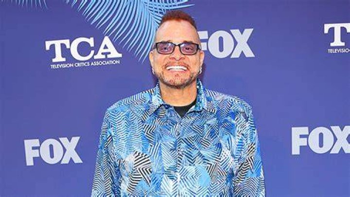 Sinbad Learning To Walk Two Years After Stroke: Photo – Hollywood Life