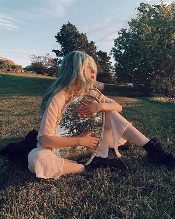 Singer & TikTok Sensation Shiadanni Finds The Magic & ‘Power In Myself’ In New ‘Green Marble’ Video