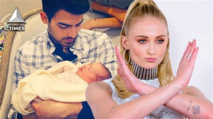 Sophie Turner Gets New ‘W’ & ‘J’ Tattoos For Joe Jonas & Daughter – Hollywood Life
