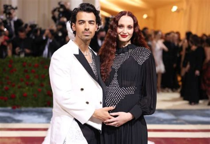 Sophie Turner Pregnant & Expecting Baby No. 2 With Joe Jonas – Hollywood Life