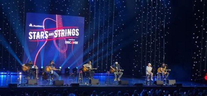 Stars In G-Strings — Photos