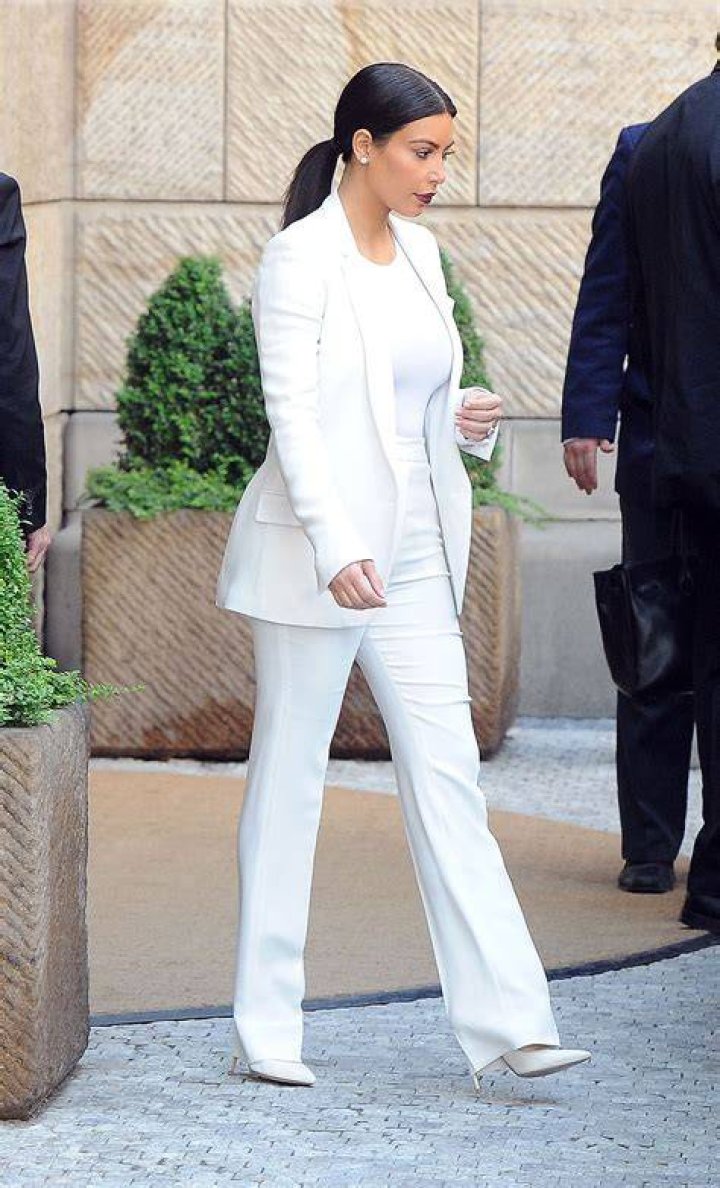 Stars Wearing White Suits: Photos – Hollywood Life