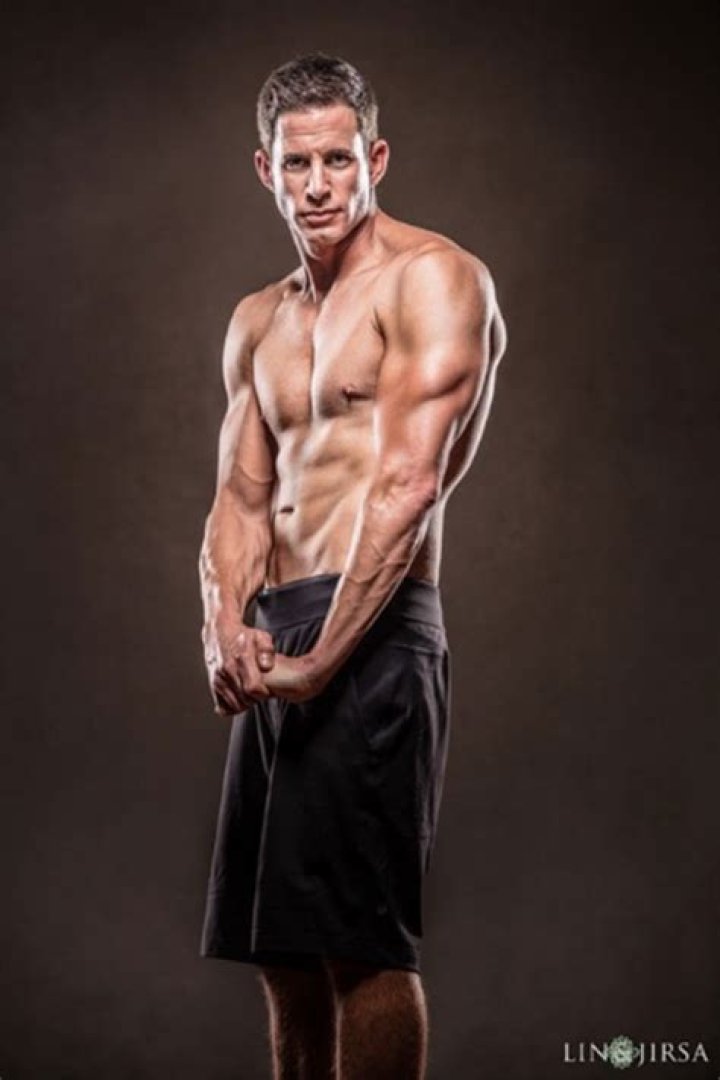 Tarek El Moussa Sexy Photo Shoot — PICS
