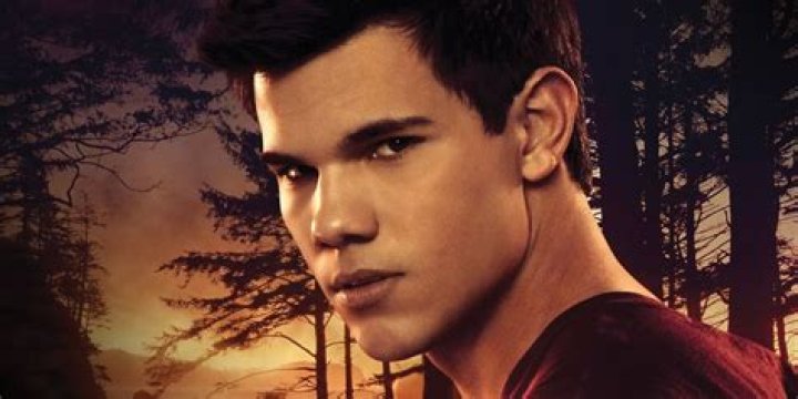 Taylor Lautner In ‘Ridiculous Six’ — Plays A Goofball In Netflix Original Movie – Hollywood Life