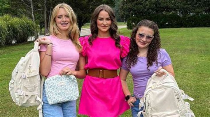 ‘Teen Mom 2’s Leah Messer Faces Backlash For Allowing Daughter, 10, To Wear Skimpy Outfits