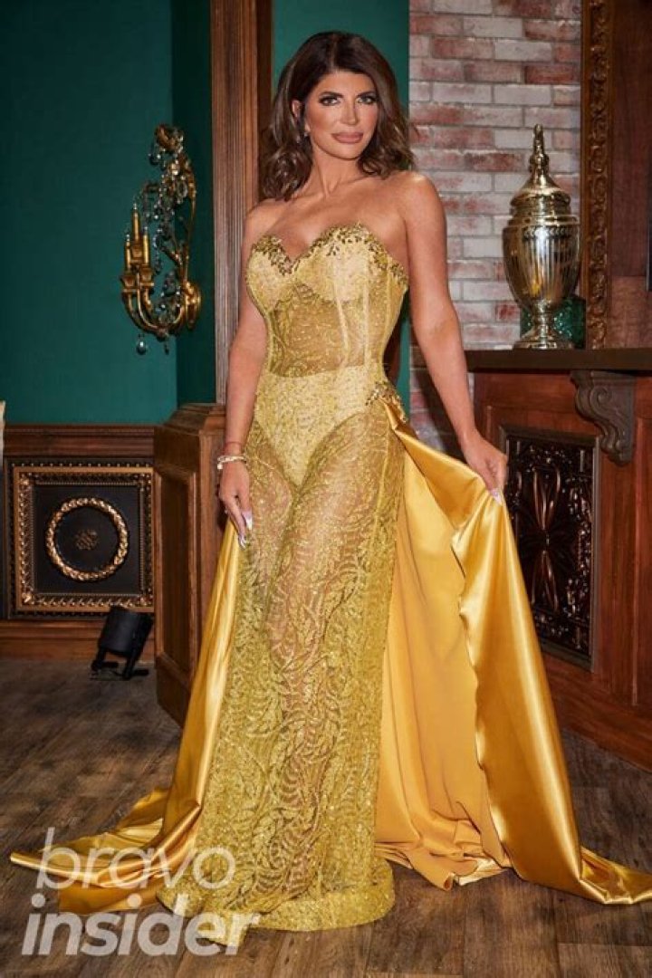 Teresa Giudice Looks Gorgeous In Lace-Trim Swimsuit: Hot New Pic