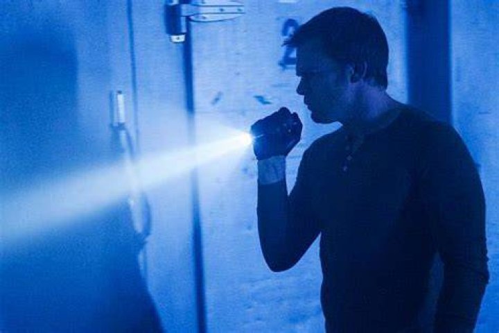 The Brain Surgeon Shoots Debra — Season 8 Episode 11 Recap – Hollywood Life