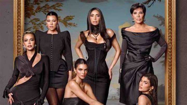 The Kardashians Celebrate Thanksgiving 2017 — PICS