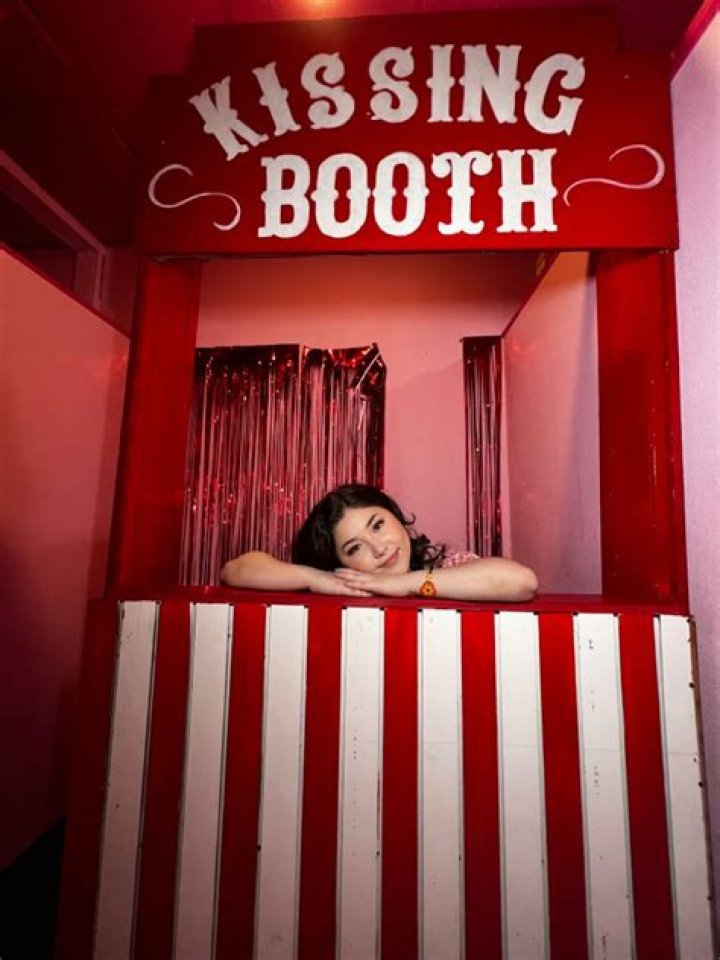 ‘The Kissing Booth’ — Photos