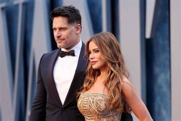 The Real Reason Couple Broke Up – Hollywood Life