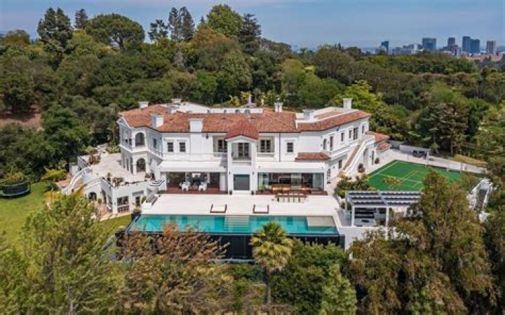 The Weeknd’s New House — Pics