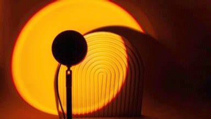 This Sunset Lamp Will Impress Even The Pickiest Teenager On Your Holiday List