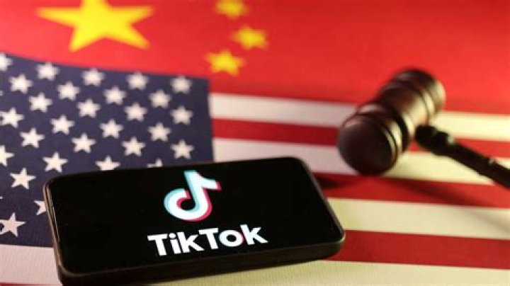TikTok Just Declared This Accessory ‘A Summer Necessity’