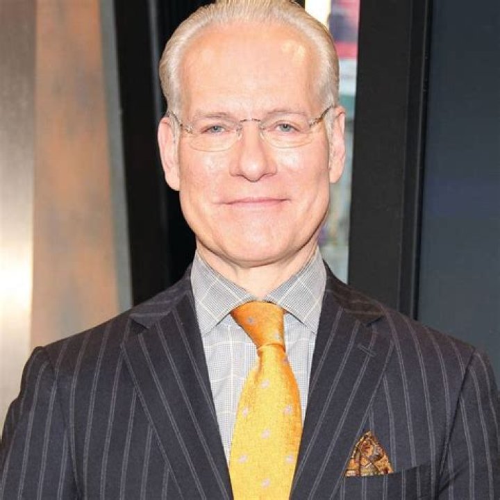 Tim Gunn – Hollywood Life