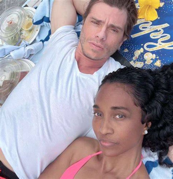 TLC’s Chilli & Matthew Lawrence On Hawaii Vacation: Photos – Hollywood Life