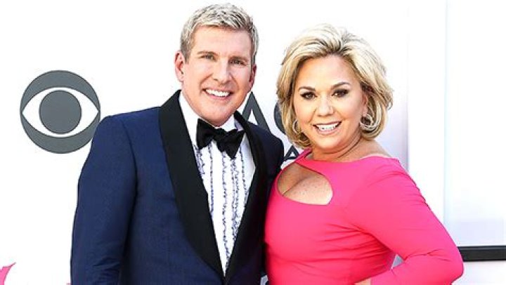 Todd & Julie Chrisley’s Prison Sentences Explained By Attorney – Hollywood Life