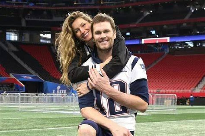 Tom Brady Reveals Whether He Actually Plans To Retire Mid-Season Amidst Apparent Gisele Bündchen Drama