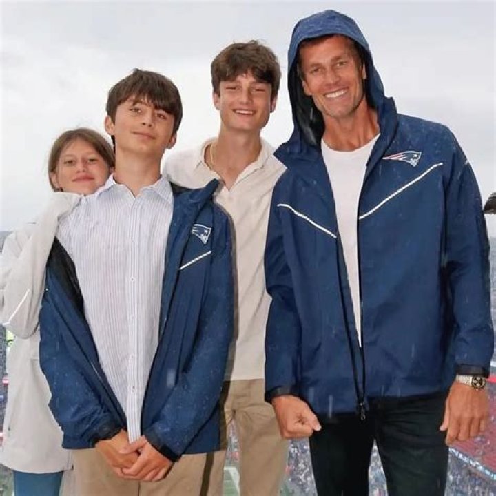 Tom Brady Says He Wants To Be The ‘Best Dad’ Ahead Of Holidays As A Newly Single Parent