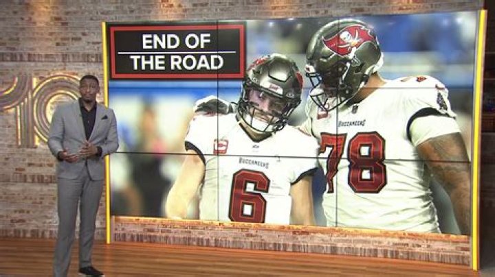 Tom Brady Throws Tablet After Bucs 9-0 Loss To The Saints