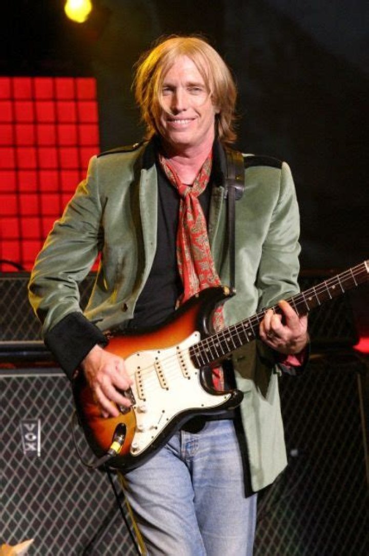 Tom Petty – Hollywood Life