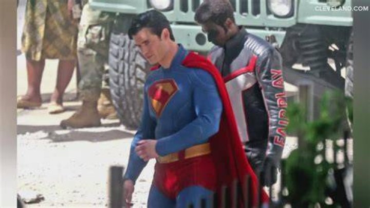 Tom Welling To Appear As Superman In Season 2 Of ‘The Flash’?